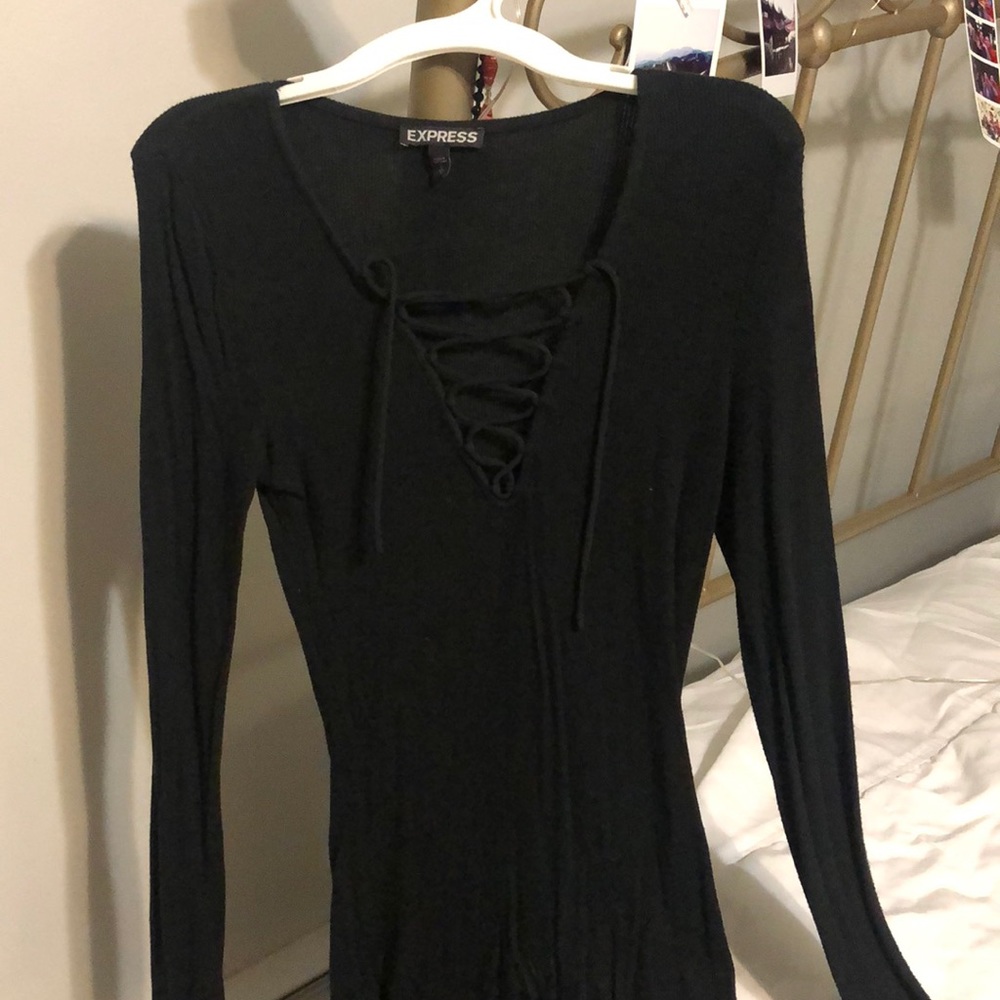 Express Long sleeve Vneck
